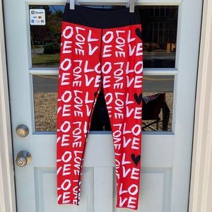 Vastitch Love print leggings size large